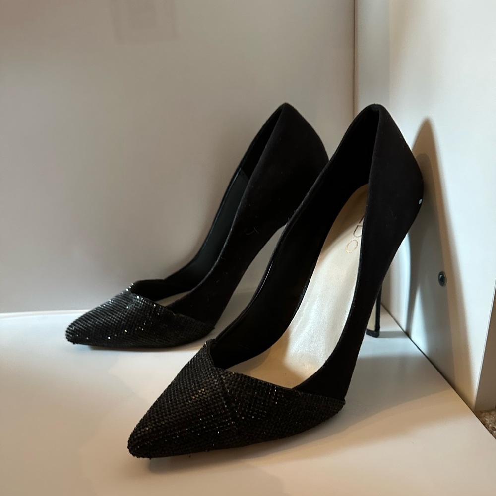 Gorgeous black heels